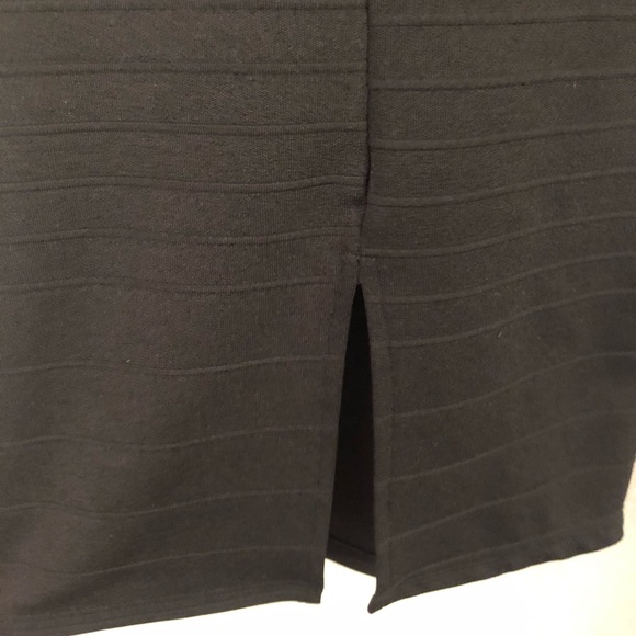 SM Black Fashion Nova with cutout - Picture 7 of 7